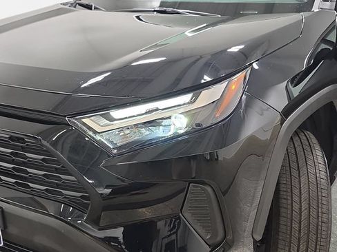 Certified 2025 Toyota RAV4 XLE AWD/4WD image 27
