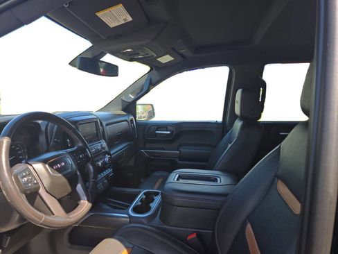 Used 2019 GMC Sierra 1500 AT4 w/ AT4 Premium Package AWD/4WD image 9