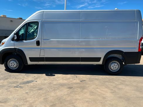 New 2026 RAM ProMaster 2500 FWD image 2