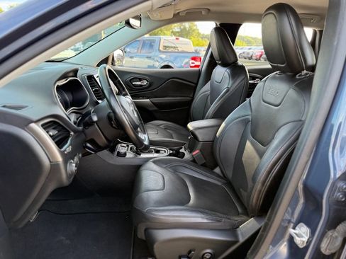 Used 2020 Jeep Cherokee Limited AWD/4WD image 12