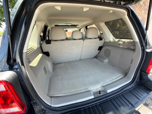 Used 2010 Ford Escape Limited FWD image 16