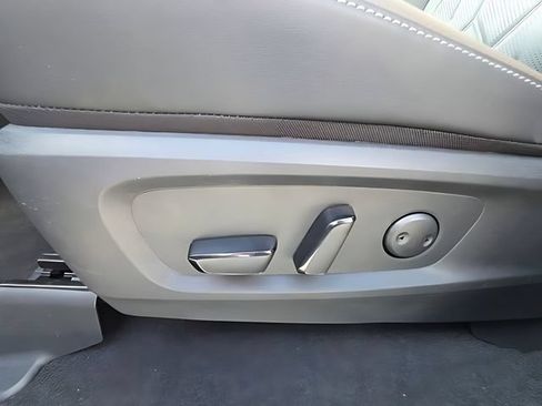 New 2026 Nissan Pathfinder Platinum w/ Lighting Package AWD/4WD image 25