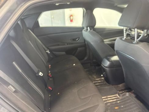 Used 2025 Hyundai Elantra Sport FWD image 21
