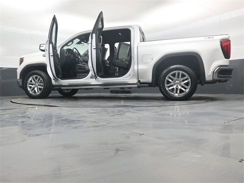 Used 2020 GMC Sierra 1500 SLT image 52