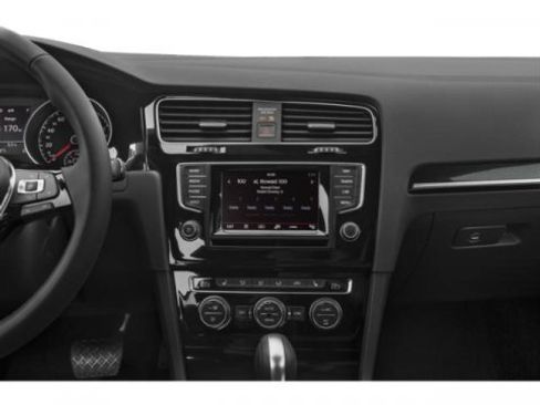 Used 2015 Volkswagen Golf TDI S image 13