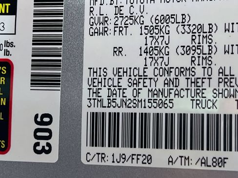 Certified 2025 Toyota Tacoma SR5 AWD/4WD image 28