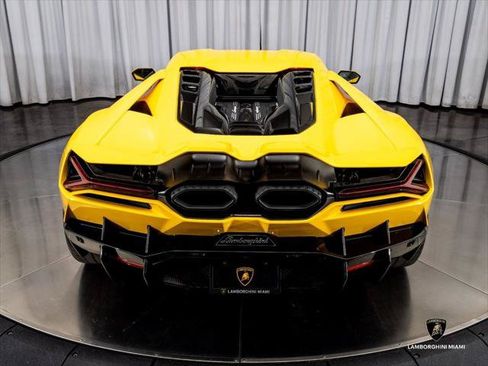 Used 2024 Lamborghini Revuelto AWD/4WD image 17