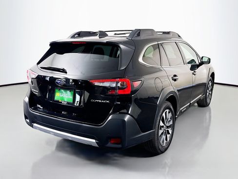 Used 2023 Subaru Outback Limited AWD/4WD image 10