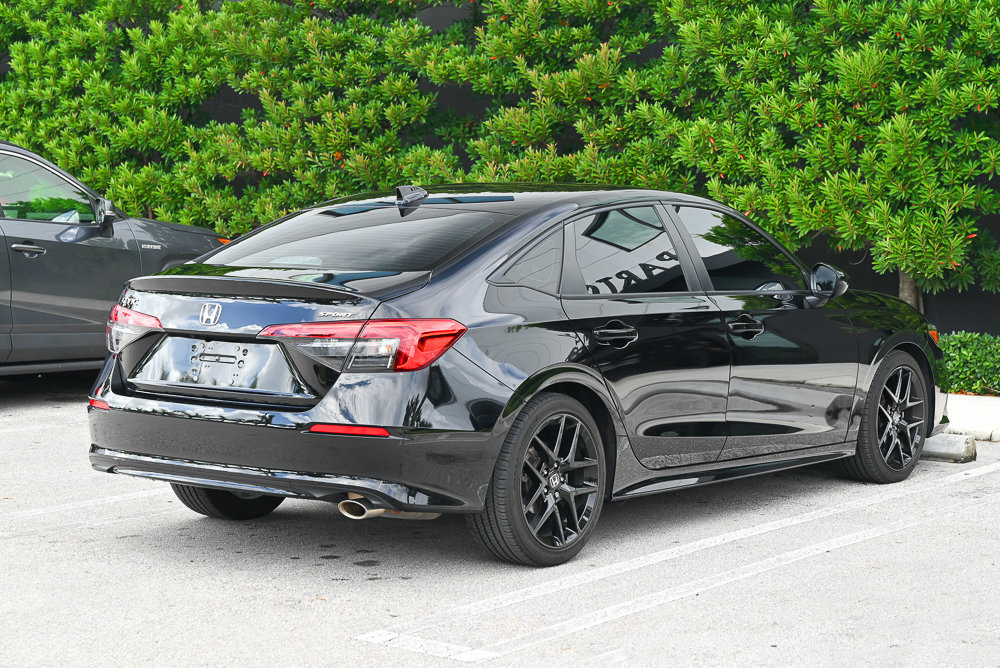 Used 2024 Honda Civic Sport image 2