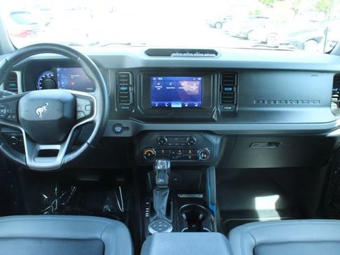 Used 2022 Ford Bronco Black Diamond AWD/4WD image 15