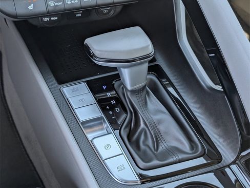 Certified 2023 Hyundai Elantra SEL w/ Convenience Package image 18