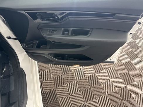 Used 2023 Honda Odyssey Touring image 21