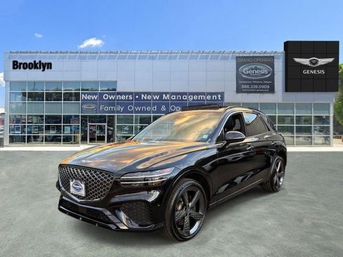 Used 2025 Genesis GV70 3.5T Sport w/ Sport Advanced Package image 10