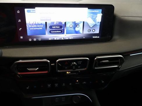 New 2026 Nissan Sentra SR w/ SR Premium Package FWD image 20