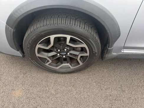 Used 2016 Subaru Crosstrek 2.0i Premium w/ Moonroof Package image 17