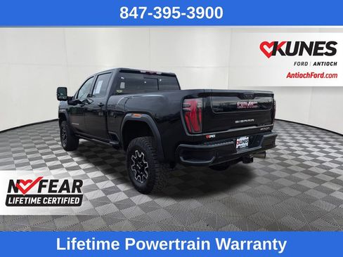 Used 2024 GMC Sierra 2500 AT4X image 5