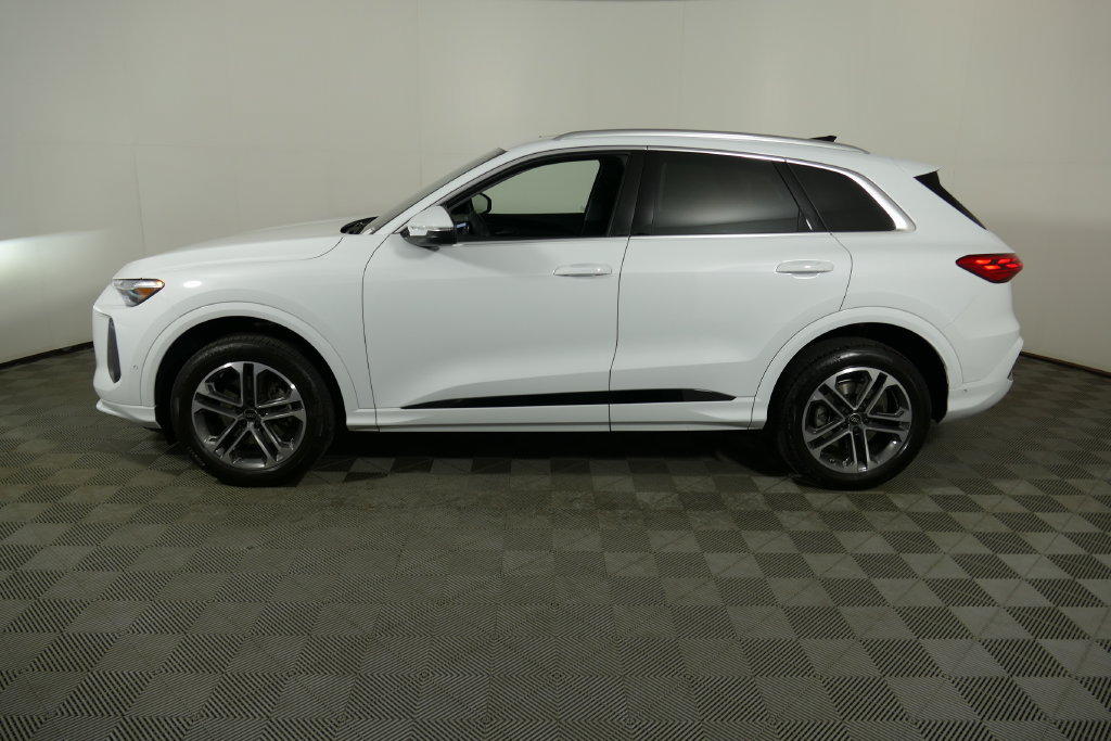 Used 2026 Audi Q5 Premium Plus AWD/4WD image 8