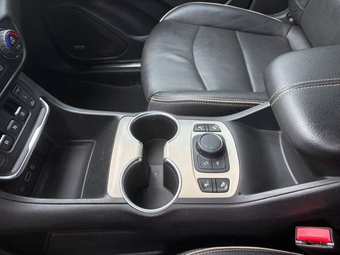 Used 2018 GMC Terrain Denali w/ Driver Alert Package II FWD image 12