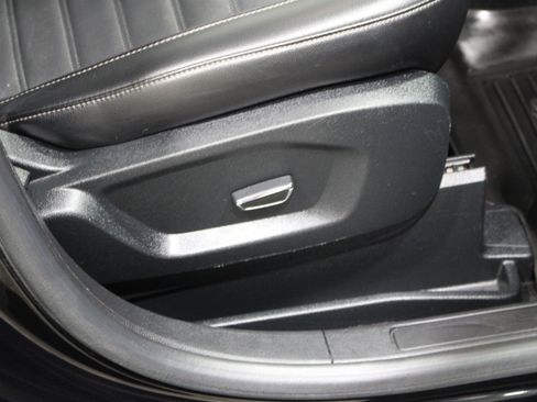 Used 2017 Ford Edge SEL w/ Equipment Group 201A FWD image 25