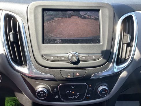 Used 2022 Chevrolet Equinox LT image 21