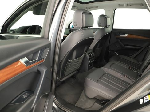 Certified 2023 Audi Q5 2.0T Premium w/ Convenience Package image 27