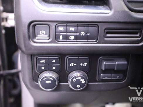 Used 2023 Chevrolet Tahoe RST w/ Luxury Package image 16