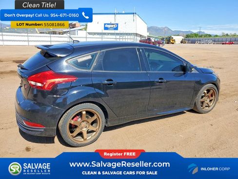 Used 2017 Ford Focus ST FWD image 4
