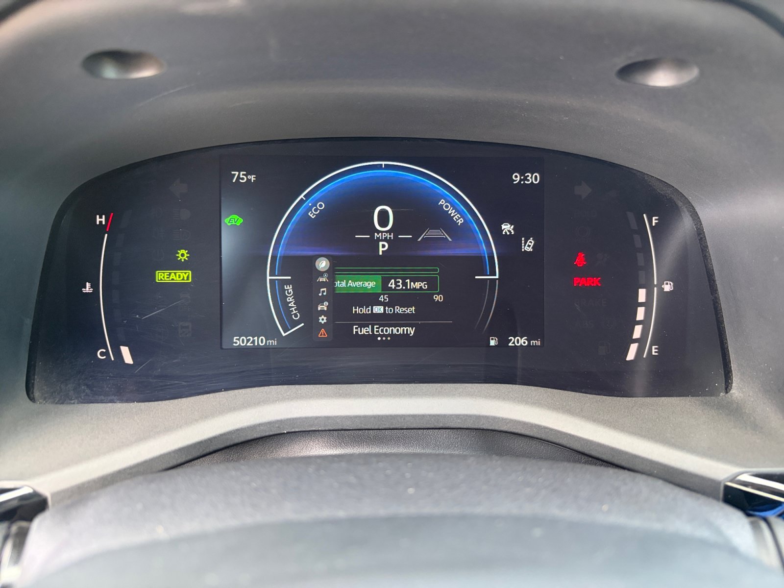 Used 2025 Toyota Camry SE FWD image 13