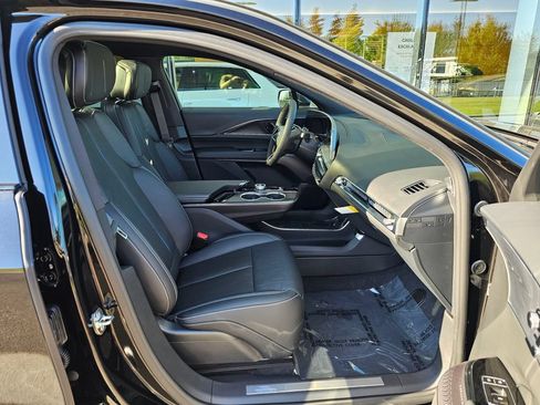 New 2026 Cadillac Lyriq Sport AWD/4WD image 11