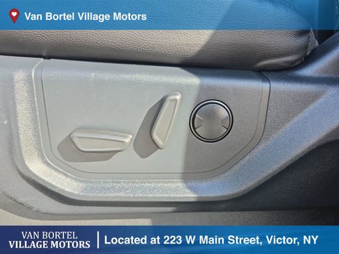 Used 2021 Ford Expedition XLT AWD/4WD image 12