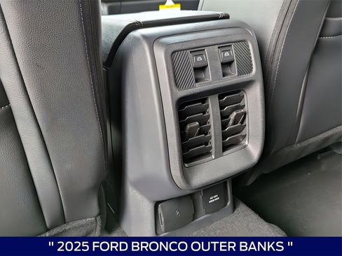 New 2025 Ford Bronco Outer Banks image 29