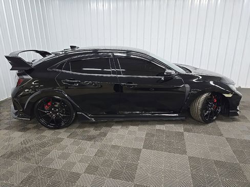 Used 2019 Honda Civic Type R image 2