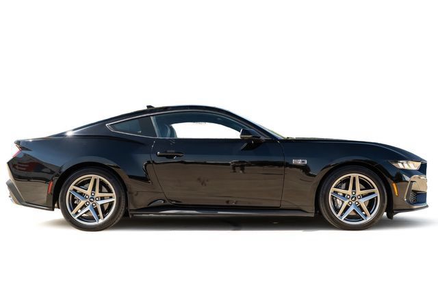 Used 2024 Ford Mustang GT Premium RWD image 8