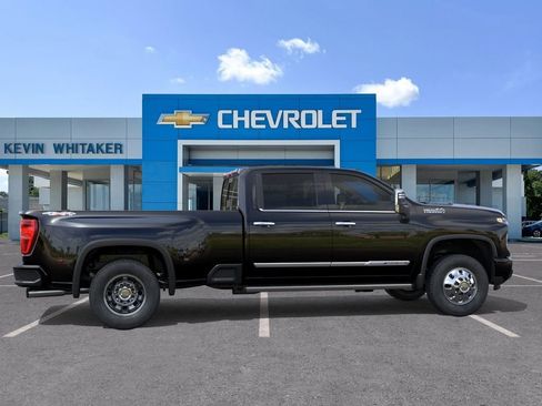 New 2026 Chevrolet Silverado 3500 High Country w/ High Country Premium Package AWD/4WD image 5