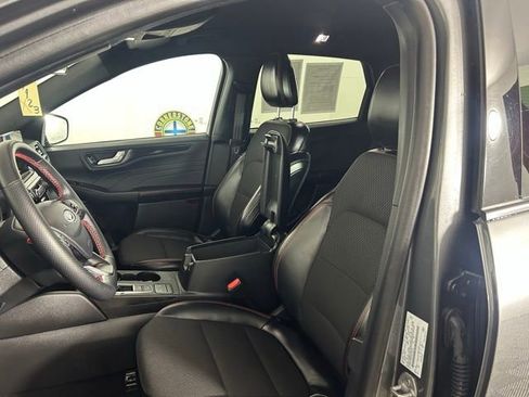 Used 2025 Ford Escape ST-Line AWD/4WD image 10