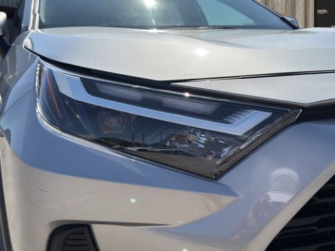 Used 2025 Toyota RAV4 XLE image 10