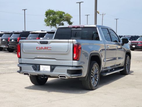 Used 2023 GMC Sierra 1500 Denali RWD image 5