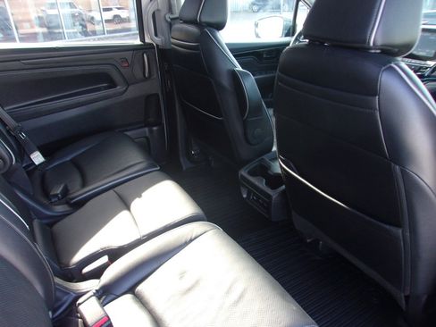 Used 2022 Honda Odyssey Elite image 16