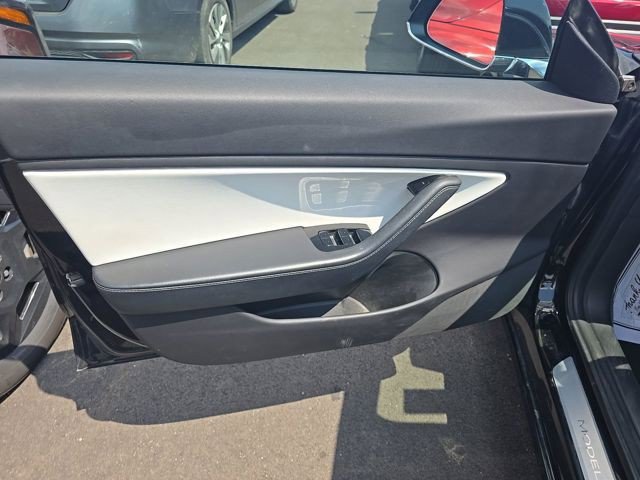 Used 2019 Tesla Model 3 Long Range RWD image 8