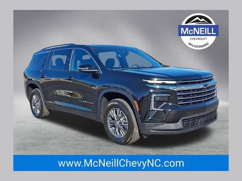New 2026 Chevrolet Traverse LT w/ Enhanced Driving Package AWD/4WD image 1