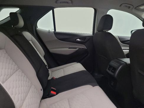 Used 2020 Chevrolet Equinox LS image 19