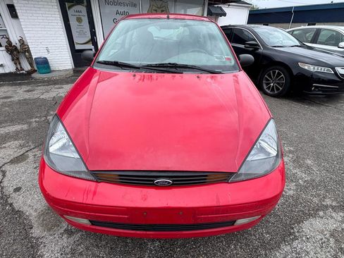 Used 2004 Ford Focus ZX3 Hatchback FWD image 9