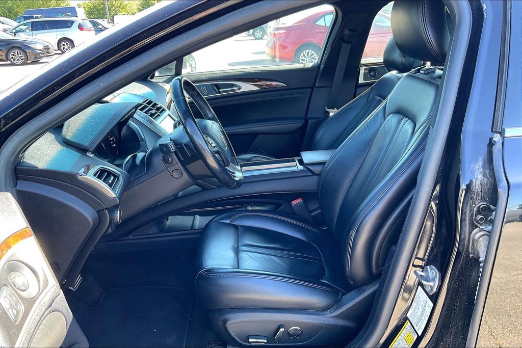 Used 2019 Lincoln MKZ Reserve w/ Reserve Plus Package AWD/4WD image 24