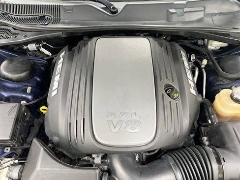 Used 2015 Dodge Challenger R/T Plus RWD image 25