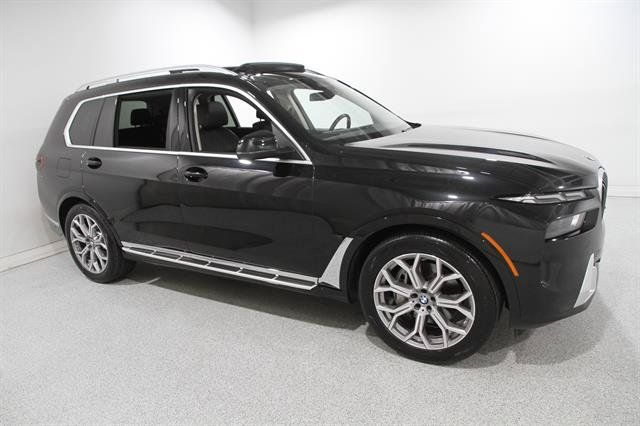 Used 2026 BMW X7 xDrive40i AWD/4WD image 1