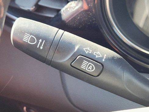 Used 2023 Buick Encore GX Select w/ Sport Touring Package image 37