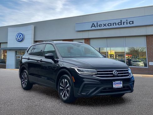 Certified 2024 Volkswagen Tiguan S FWD image 1