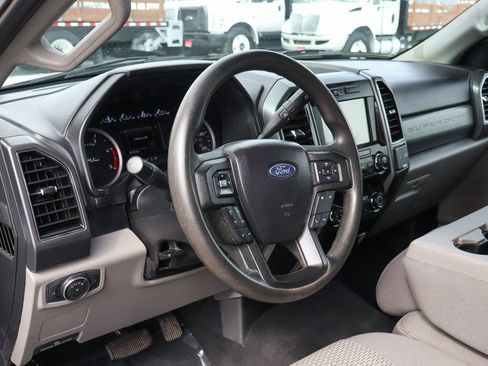 Used 2021 Ford F550 4x4 Regular Cab Super Duty image 19