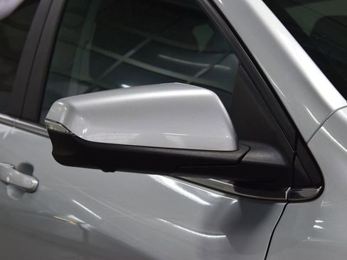 Used 2022 Chevrolet Equinox LT FWD image 17