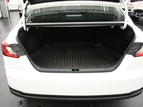 Certified 2025 Toyota Camry LE image 21